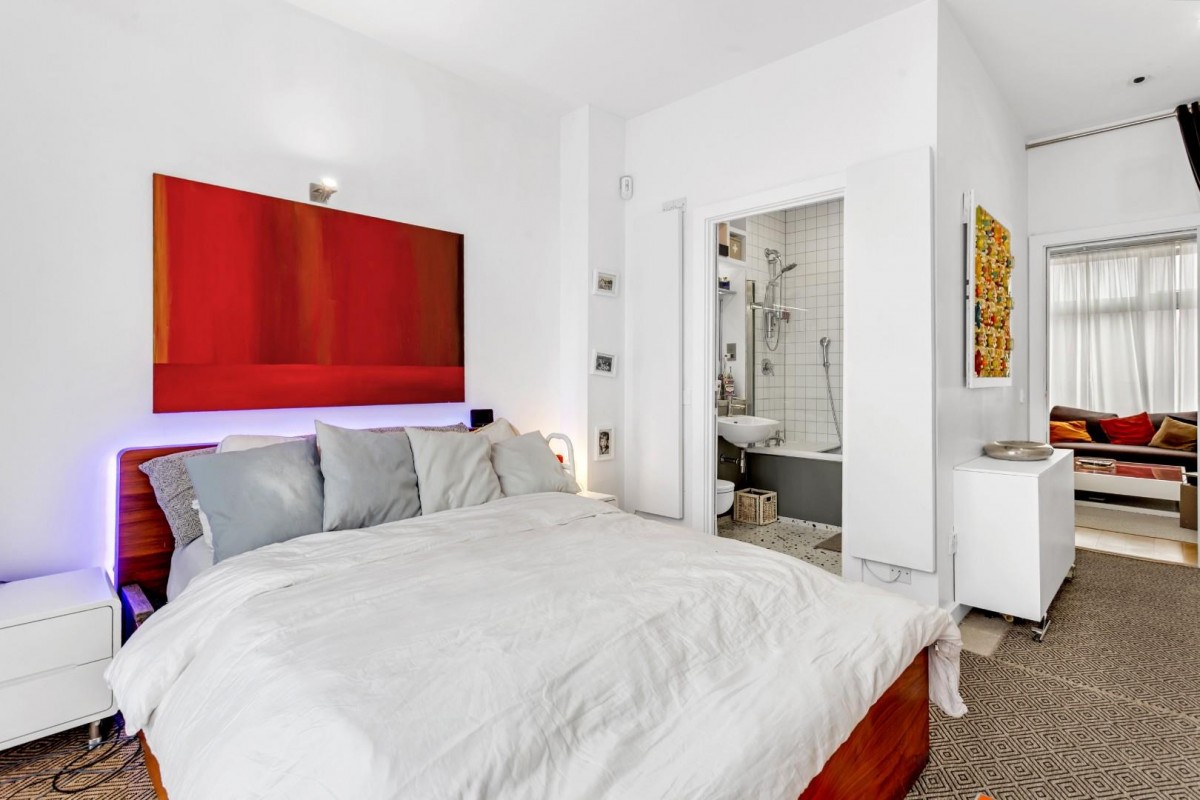 Piano Lane, Carysfort Road, London, N16