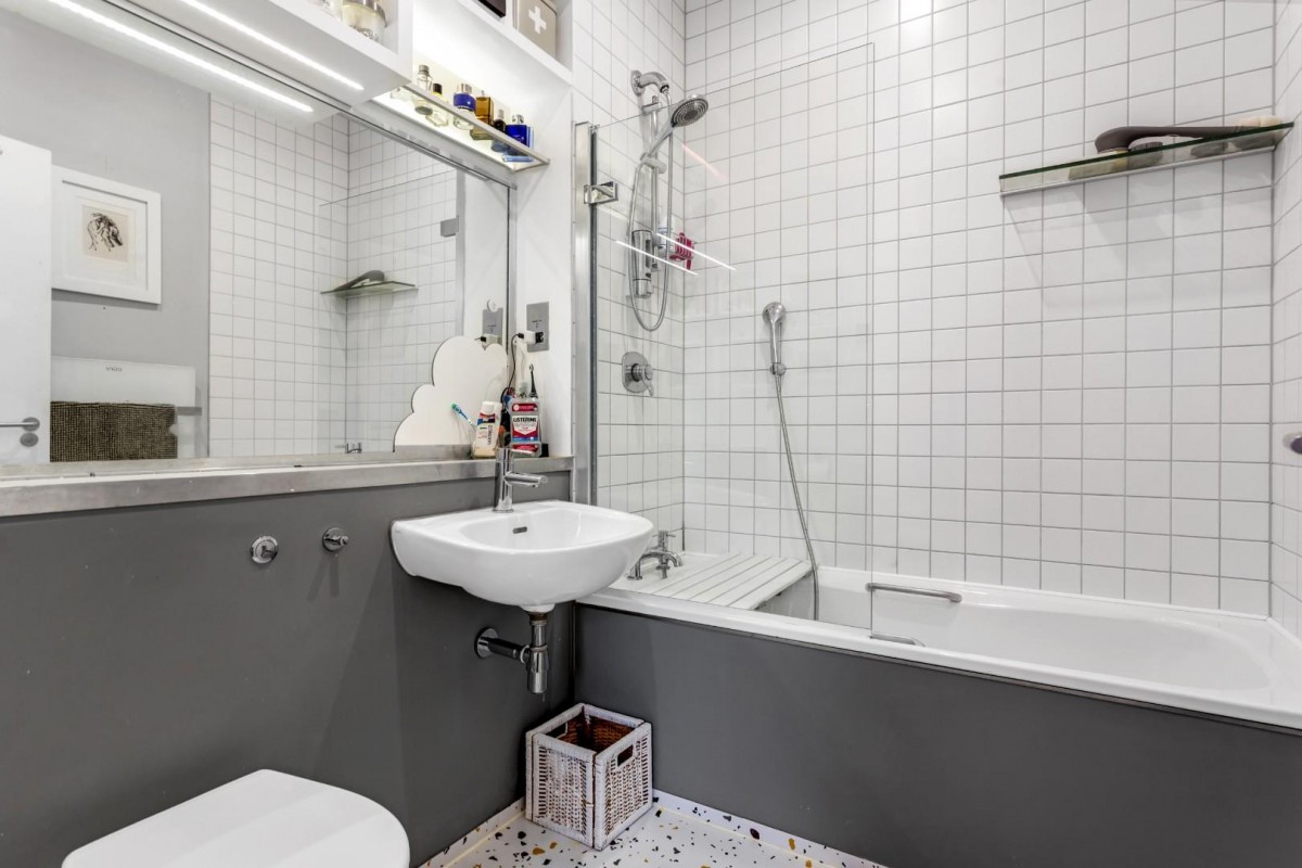 Piano Lane, Carysfort Road, London, N16