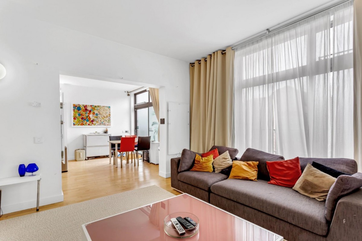 Piano Lane, Carysfort Road, London, N16