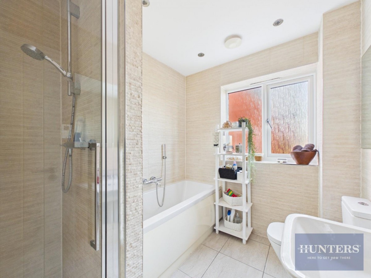 Armstrong Road, Stoke Orchard, Cheltenham