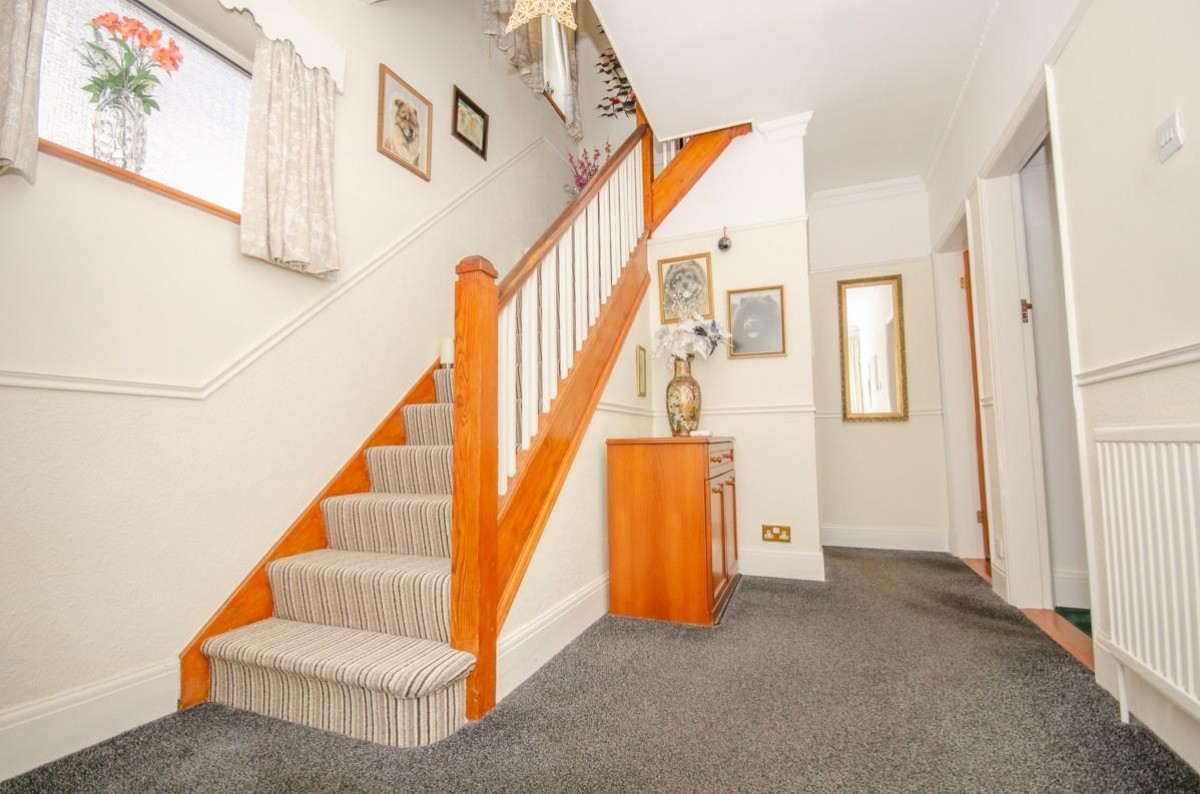 Heath Walk, Downend, Bristol, BS16 6EZ