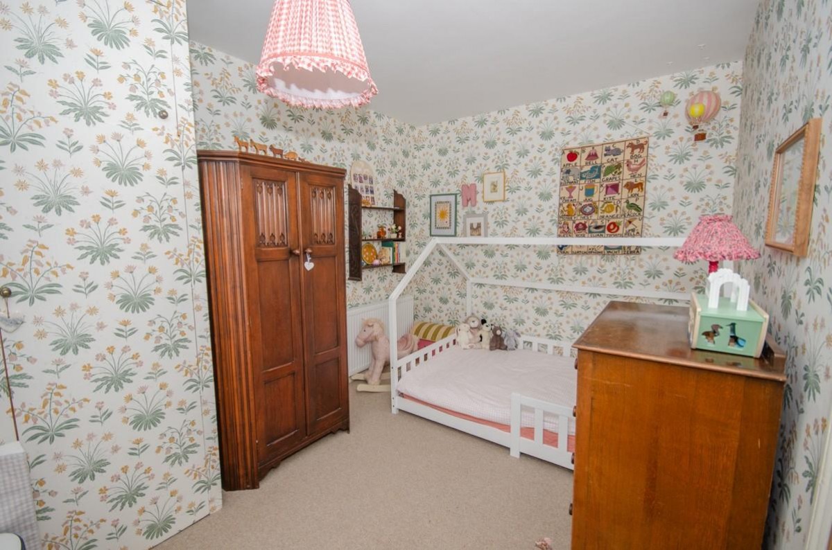 Richmond Road, Mangotsfield, Bristol, BS16 9HB