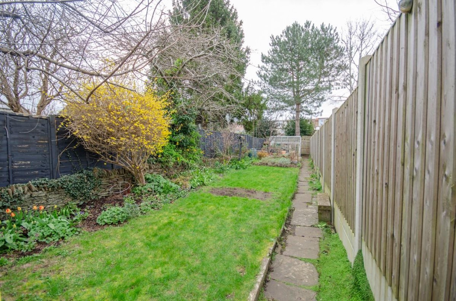 2 bedroom House for sale in Richmond Road, Mangotsfield, Bristol, BS16 9HB
