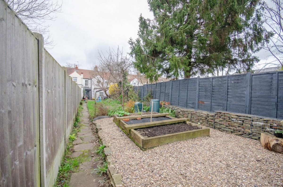 Richmond Road, Mangotsfield, Bristol, BS16 9HB