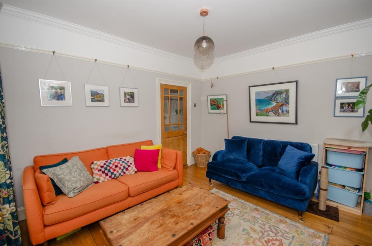 Richmond Road, Mangotsfield, Bristol, BS16 9HB