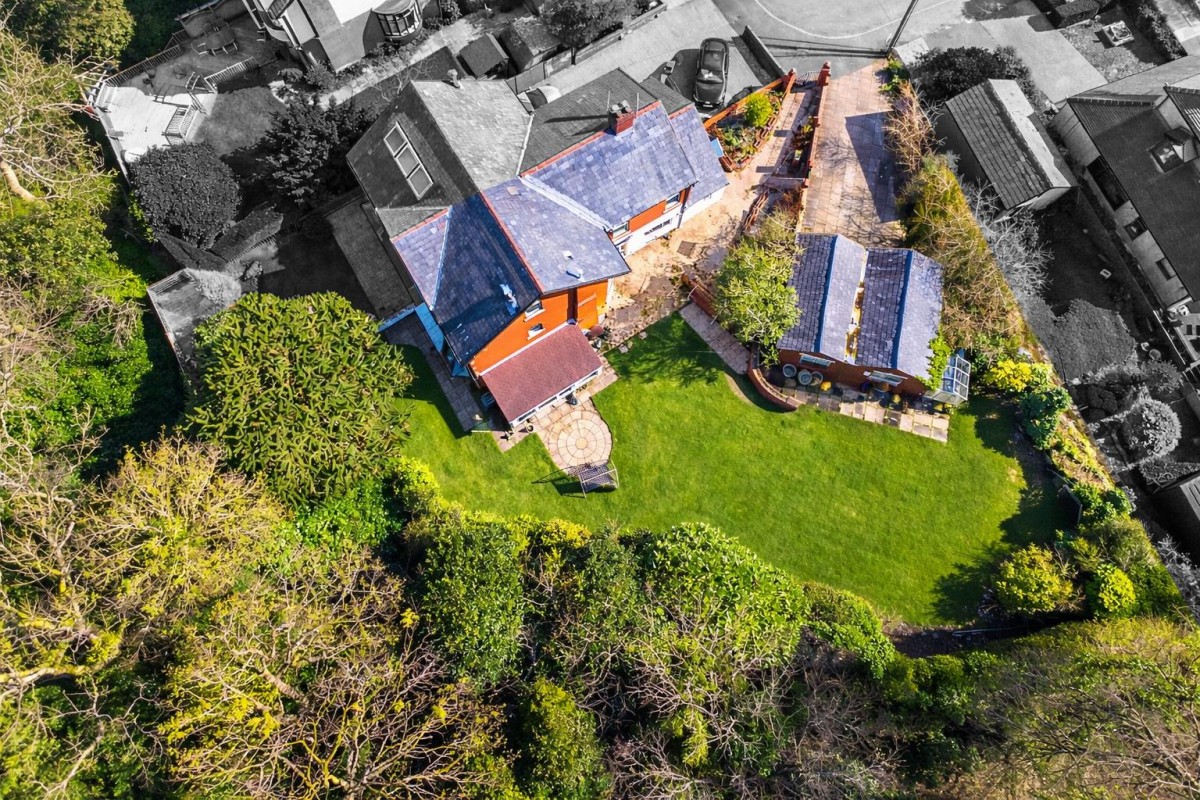 'Fantoft' Earnsdale Avenue, Darwen