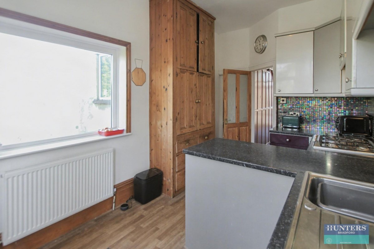 Toller Drive Bradford, BD9 5NU