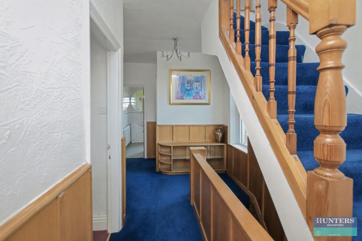 Toller Drive Bradford, BD9 5NU