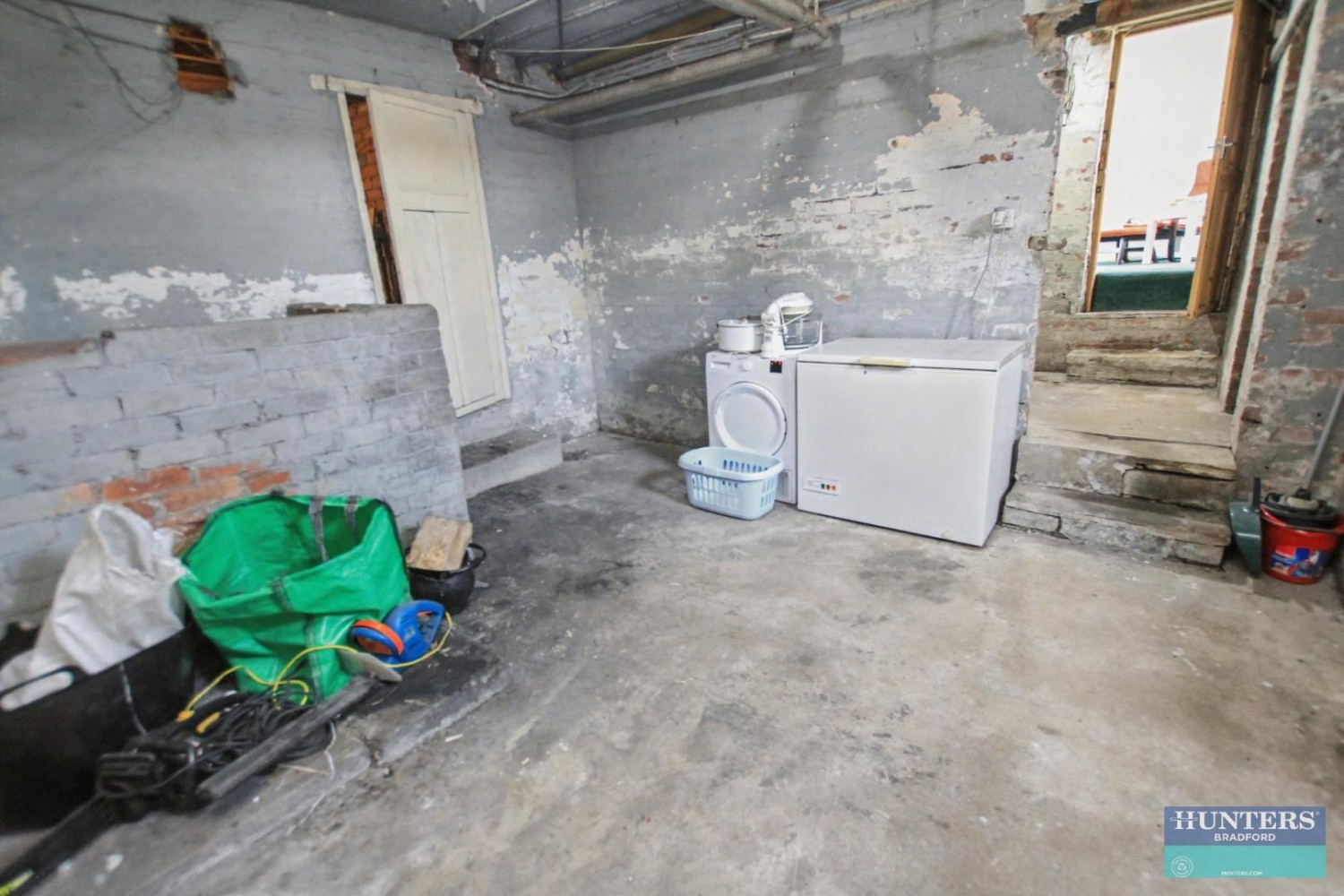Toller Drive Bradford, BD9 5NU