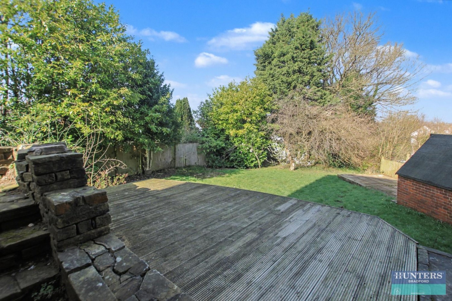 Toller Drive Bradford, BD9 5NU