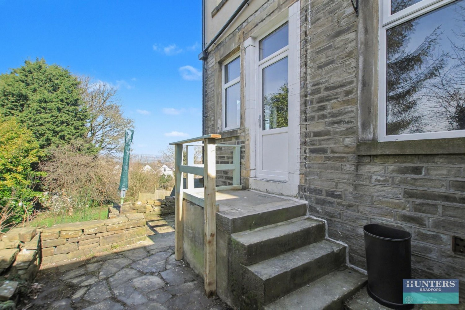 Toller Drive Bradford, BD9 5NU