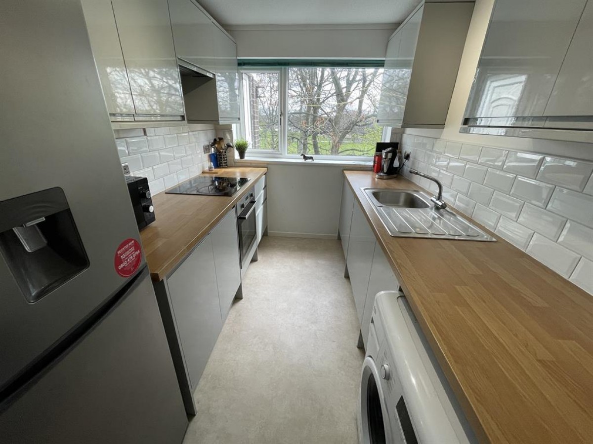Newton Park Court, Chapel Allerton, Leeds