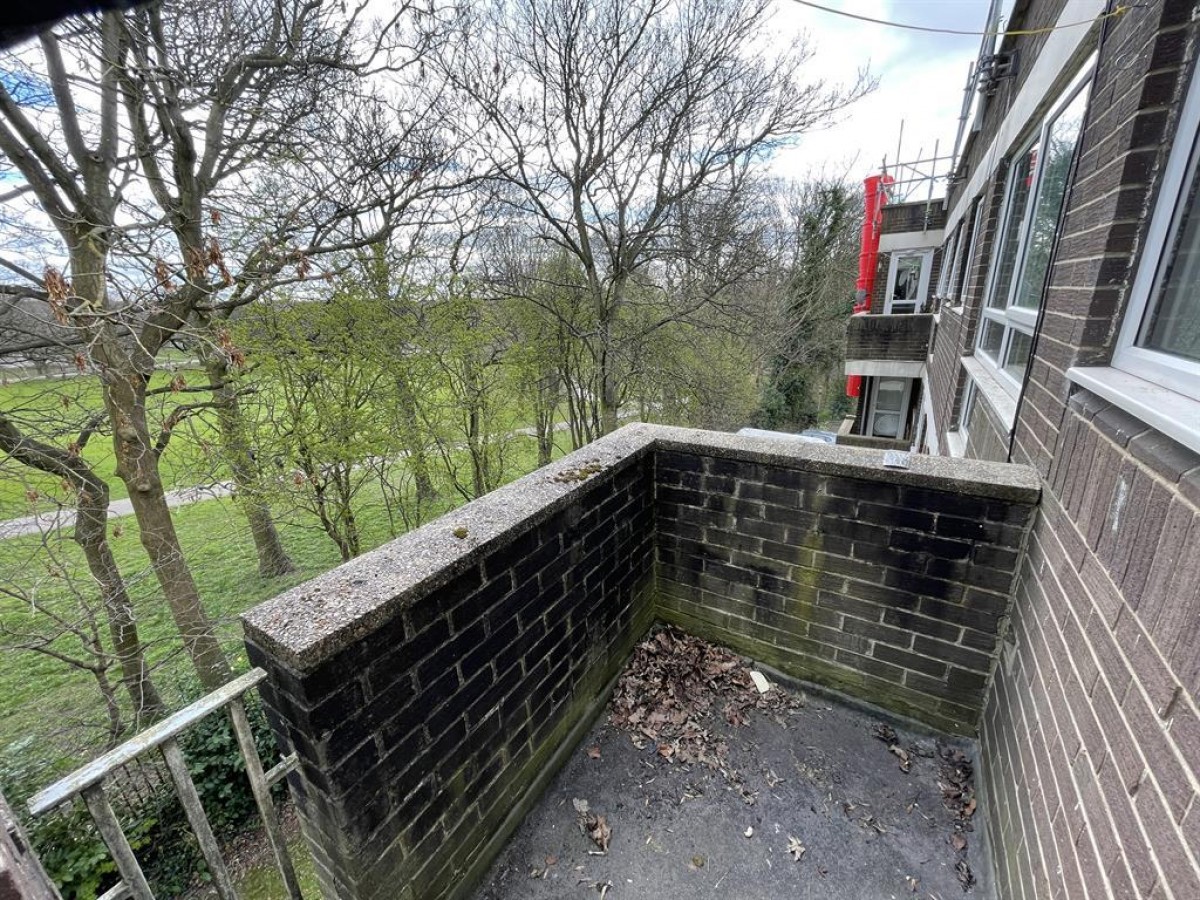 Newton Park Court, Chapel Allerton, Leeds
