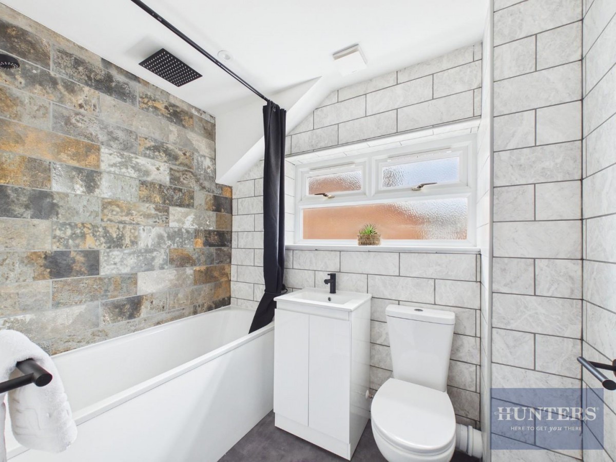 Fernleigh Crescent, Up Hatherley, Cheltenham