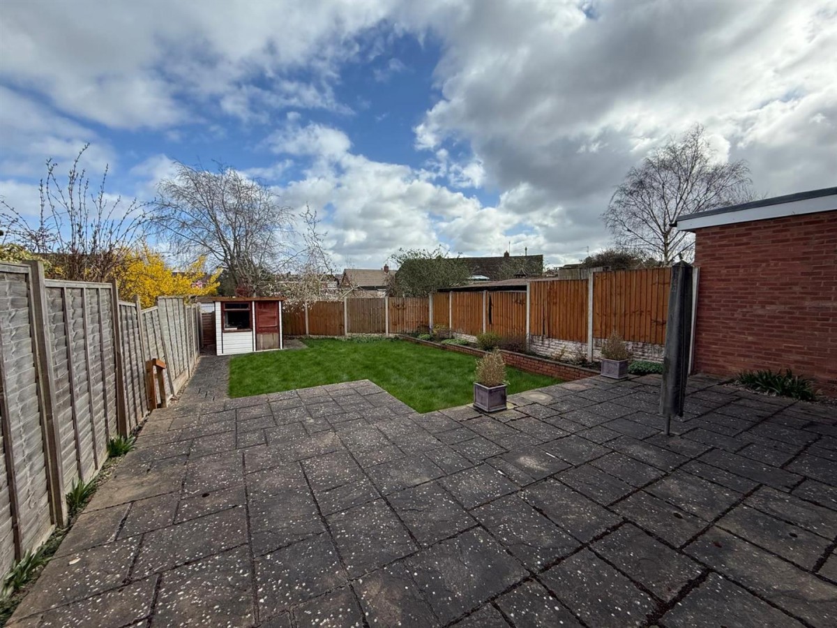 Denleigh Road, Kingswinford, DY6 8QB