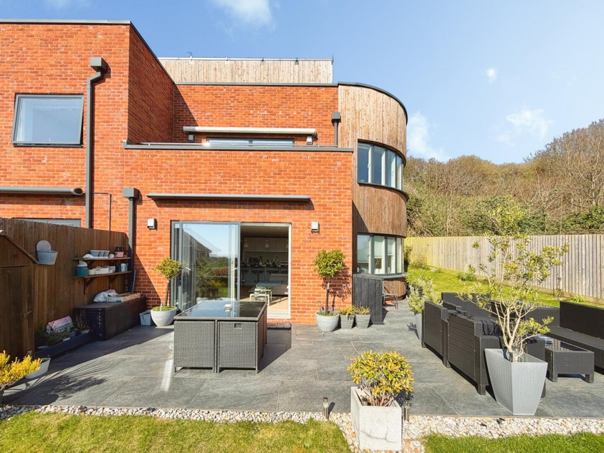 Cannongate Road, Hythe