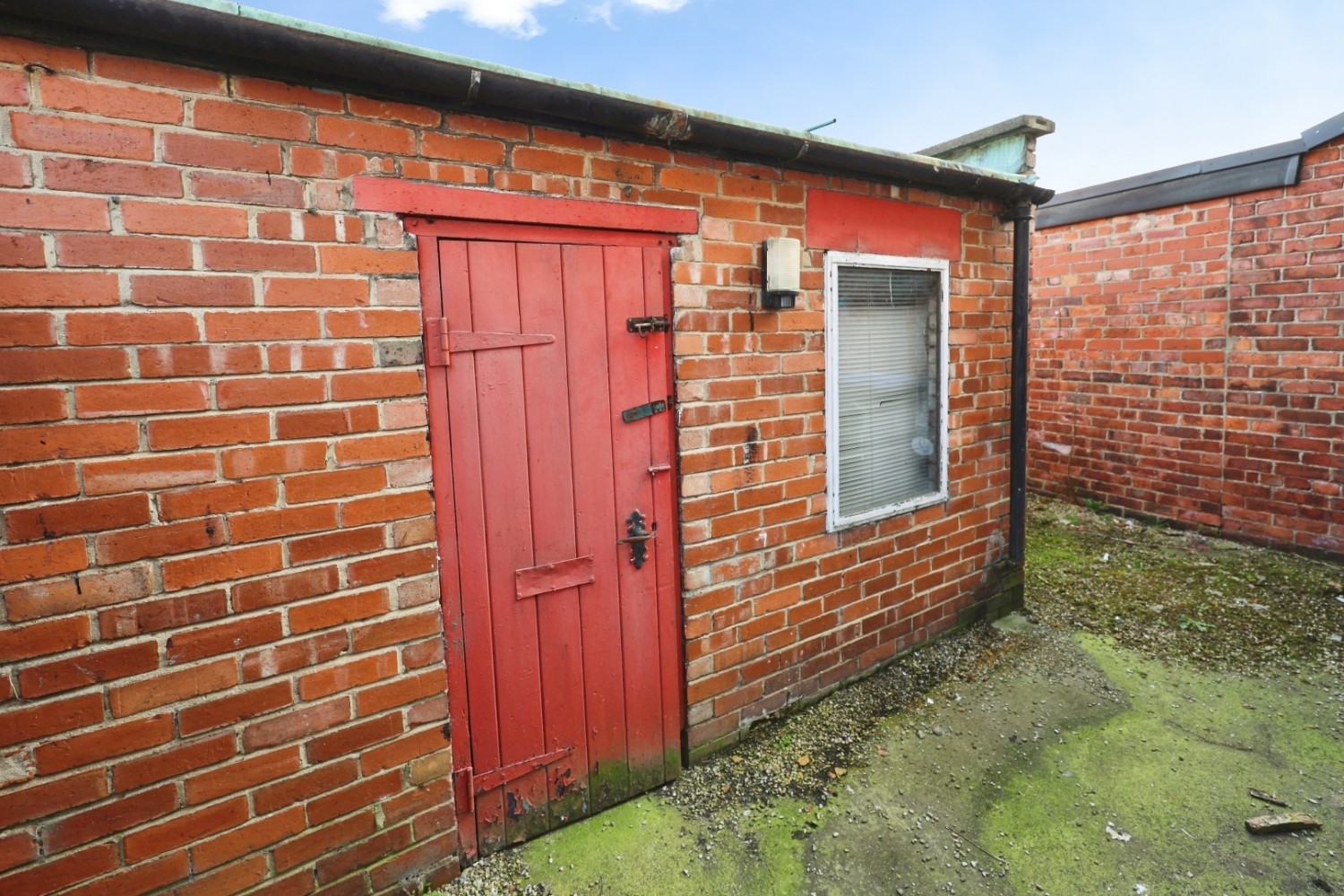 2 bedroom House for sale in Hurworth Street, Bishop Auckland