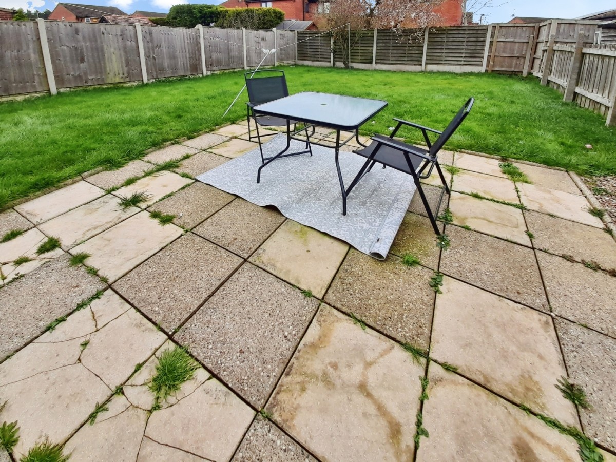 The Pines, Gainsborough