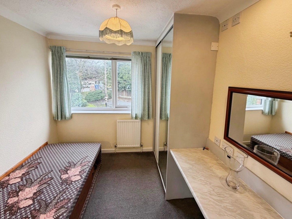 Adam Avenue, Great Sutton