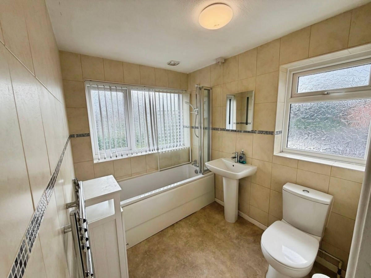 Adam Avenue, Great Sutton