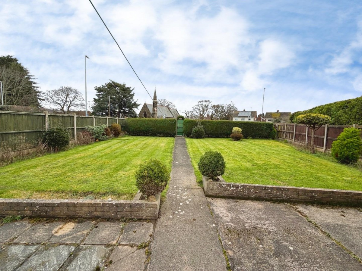 Adam Avenue, Great Sutton