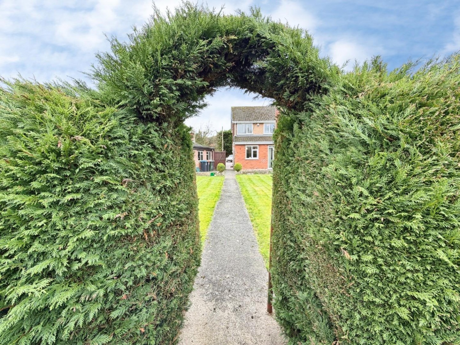 Adam Avenue, Great Sutton