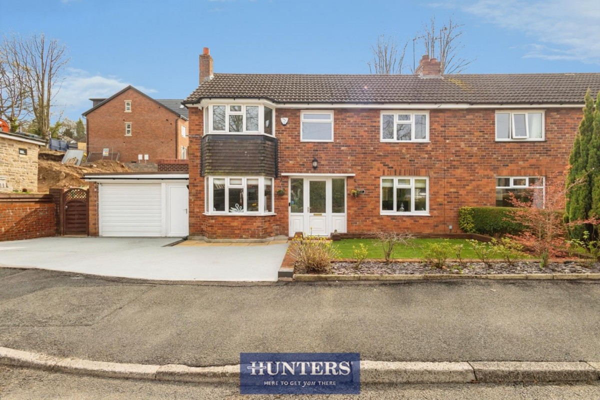 Early Bank, Stalybridge