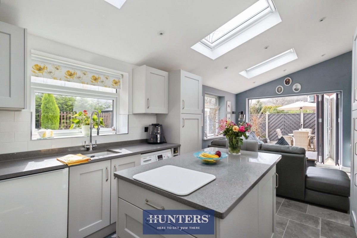 Early Bank, Stalybridge