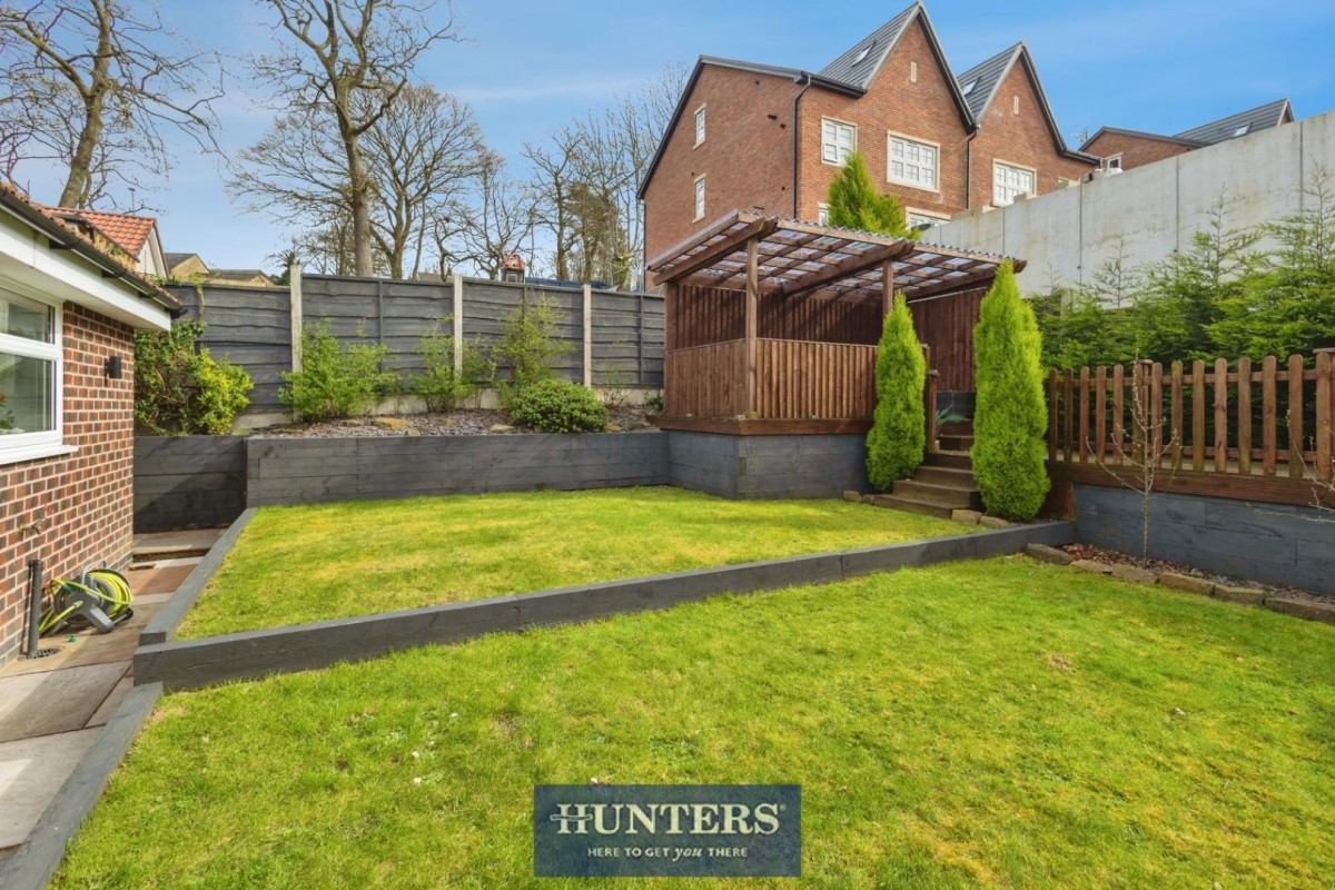 Early Bank, Stalybridge