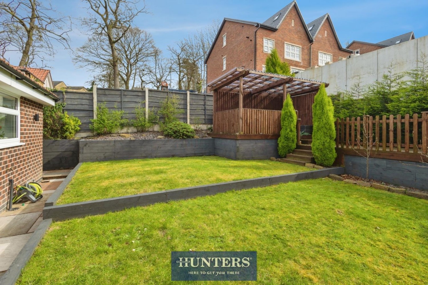 Early Bank, Stalybridge