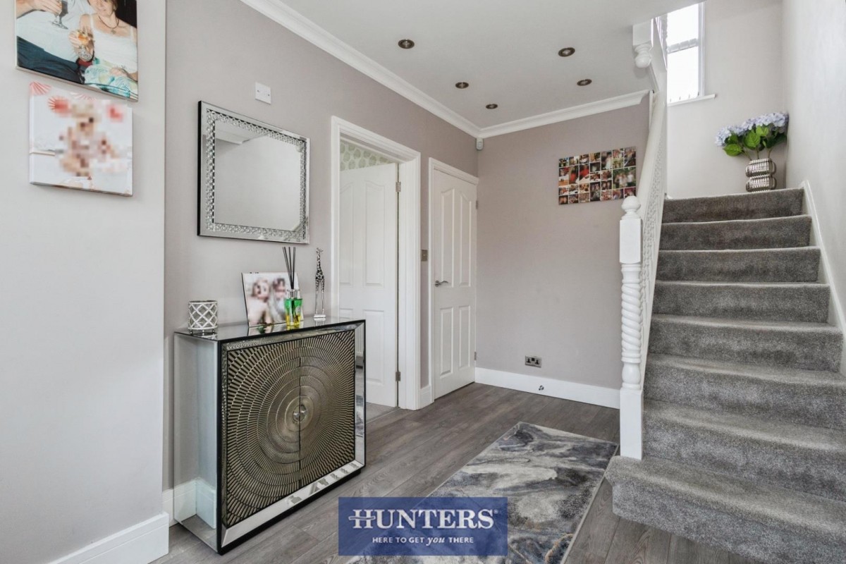 Early Bank, Stalybridge