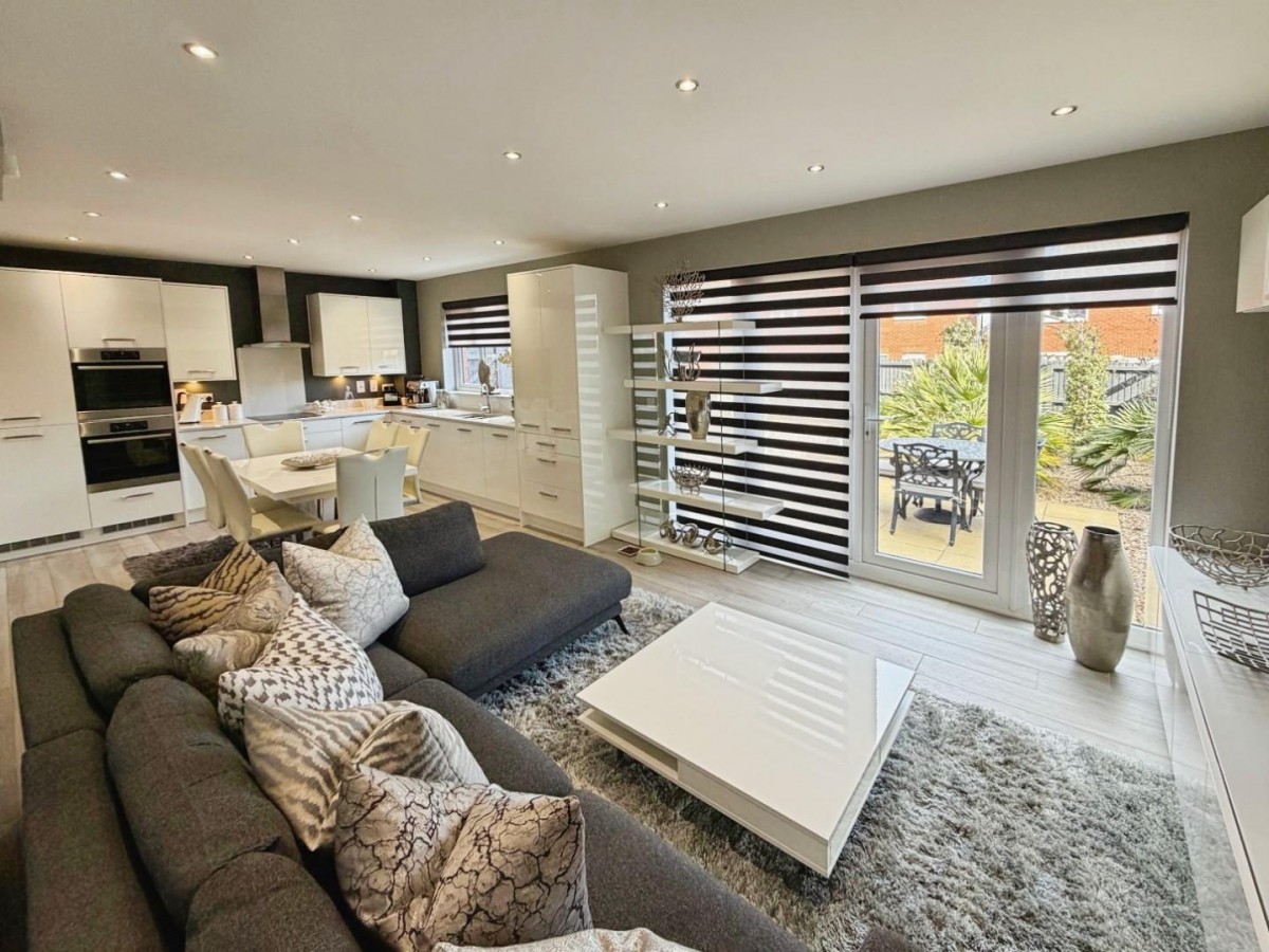 Leamington Road, Little Sutton