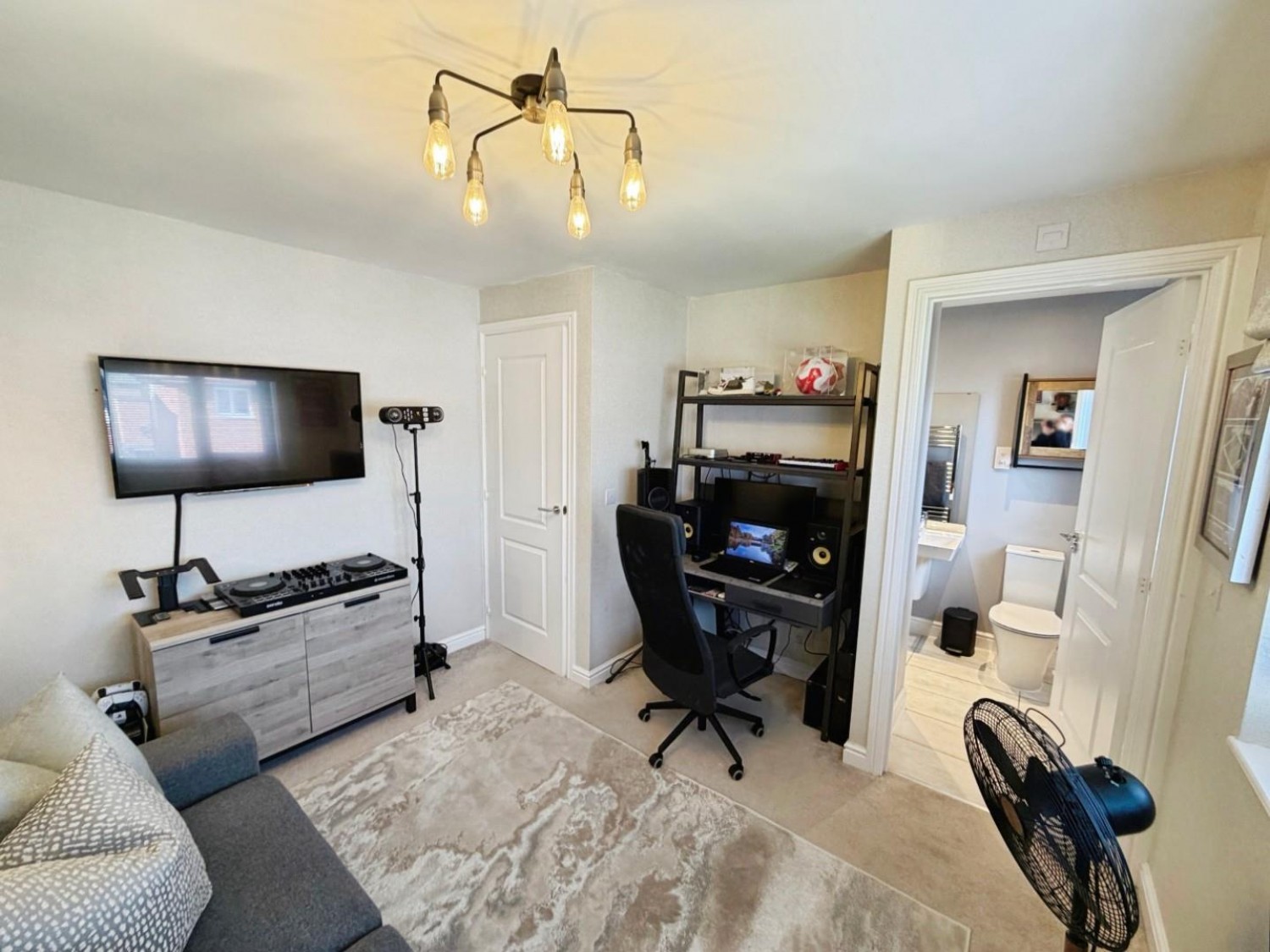 Leamington Road, Little Sutton