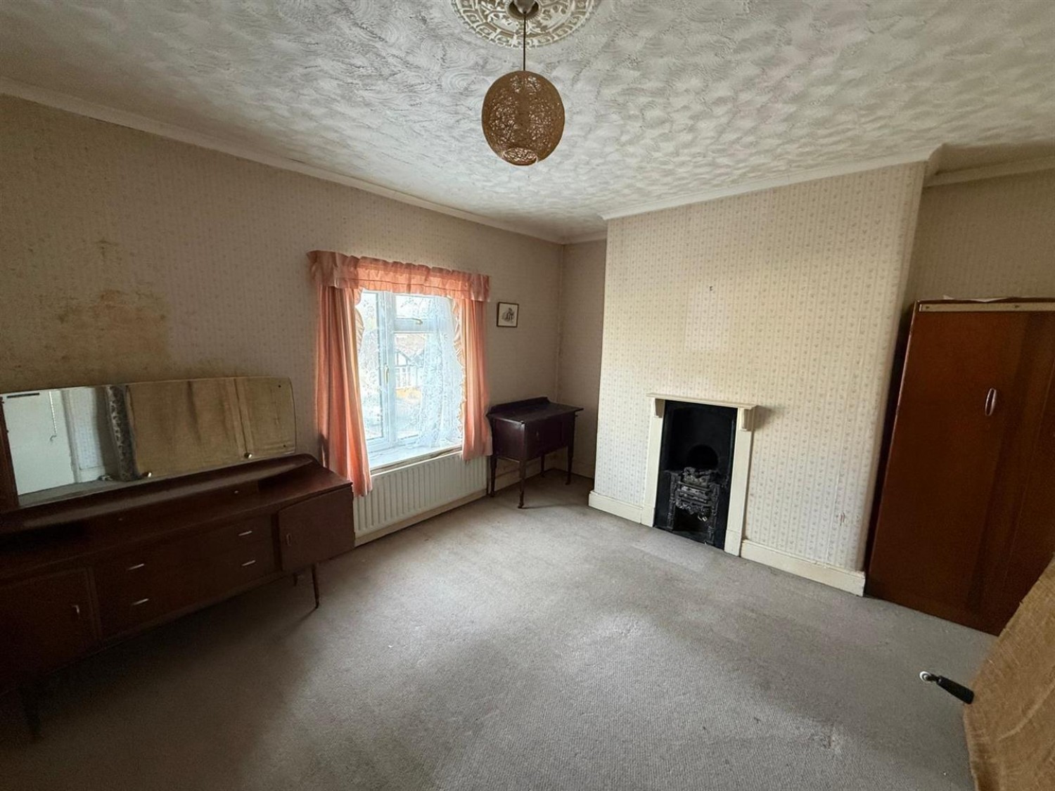 High Street, Wollaston, Stourbridge, DY8 4NY
