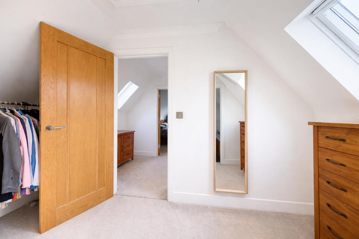 Warren Lane, Ashford