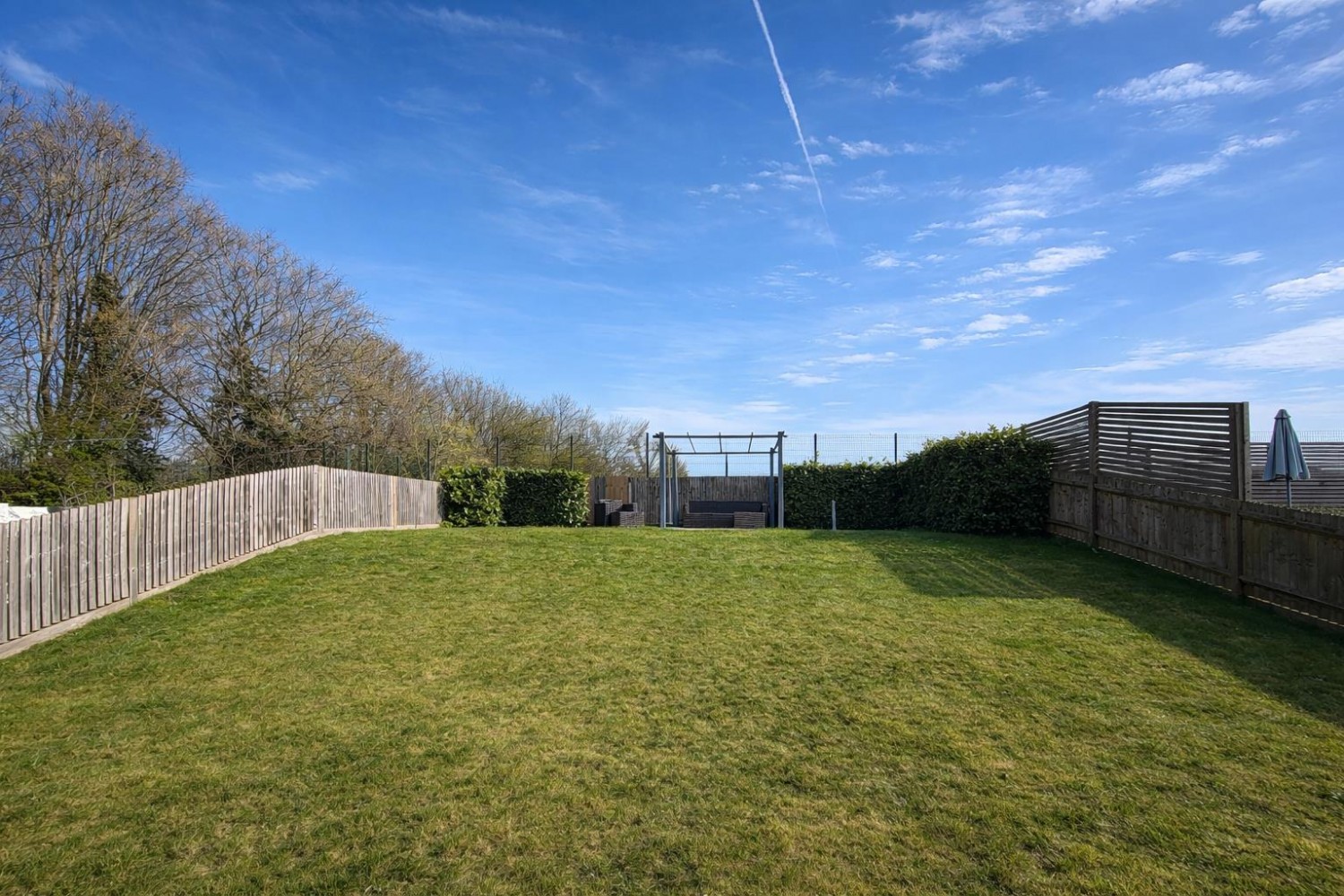 Warren Lane, Ashford