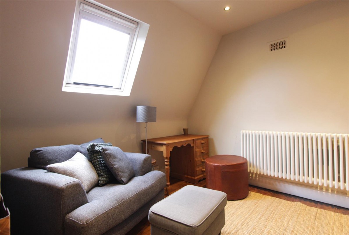 Crescent Road, Sheffield, S7 1HN