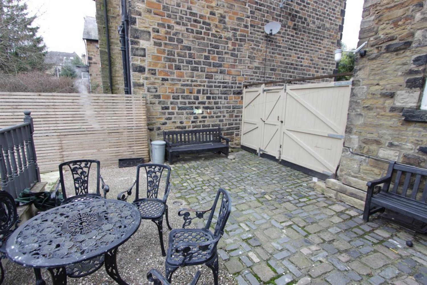 Crescent Road, Sheffield, S7 1HN