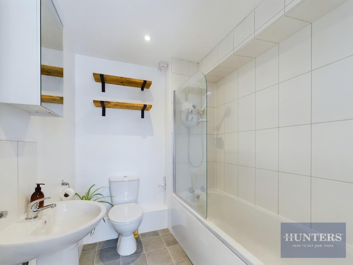 Bath Road, Cheltenham