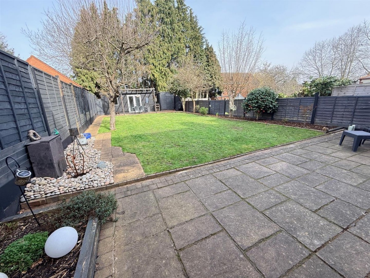 Hanbury Hill, Stourbridge, DY8 1BE