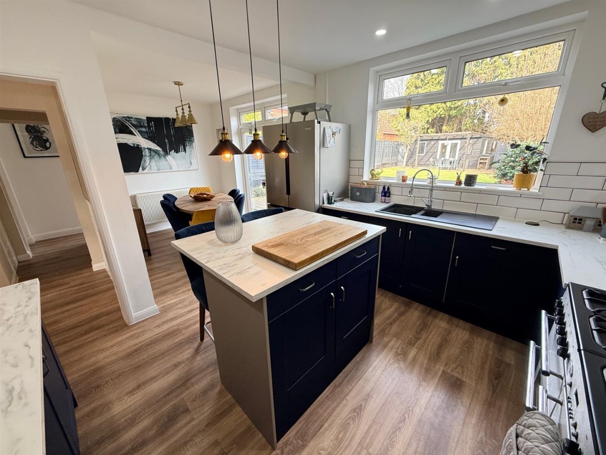 Hanbury Hill, Stourbridge, DY8 1BE