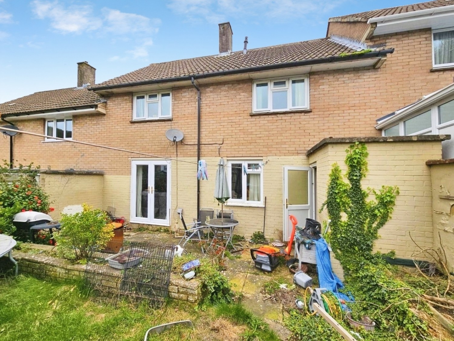 Rangers Avenue, Dursley