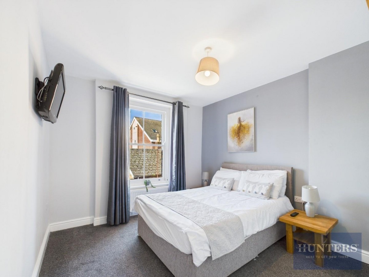 Flat 4, 164 Southgate Street, Gloucester