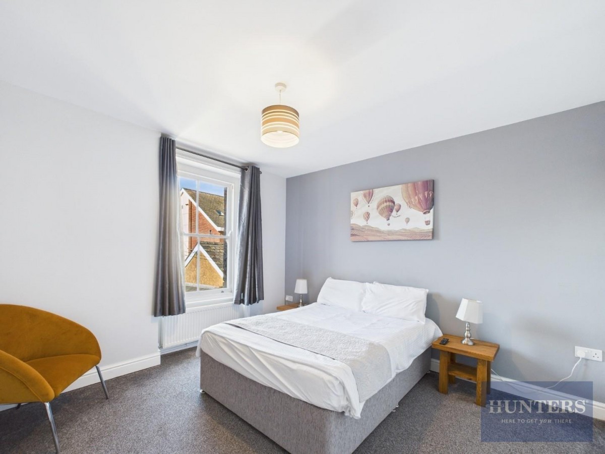 Flat 4, 164 Southgate Street, Gloucester