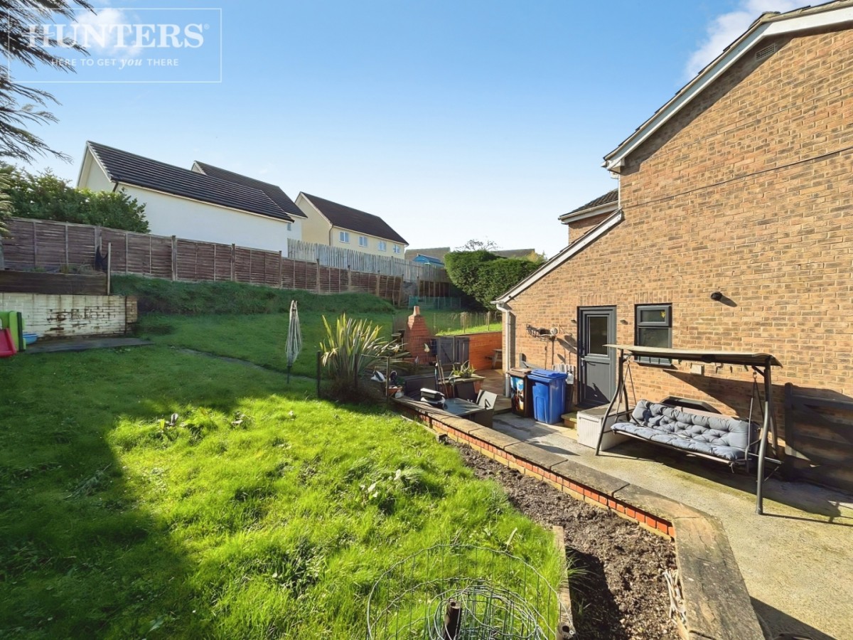 Ravenshaw Close, Redbrook, Barnsley, S75