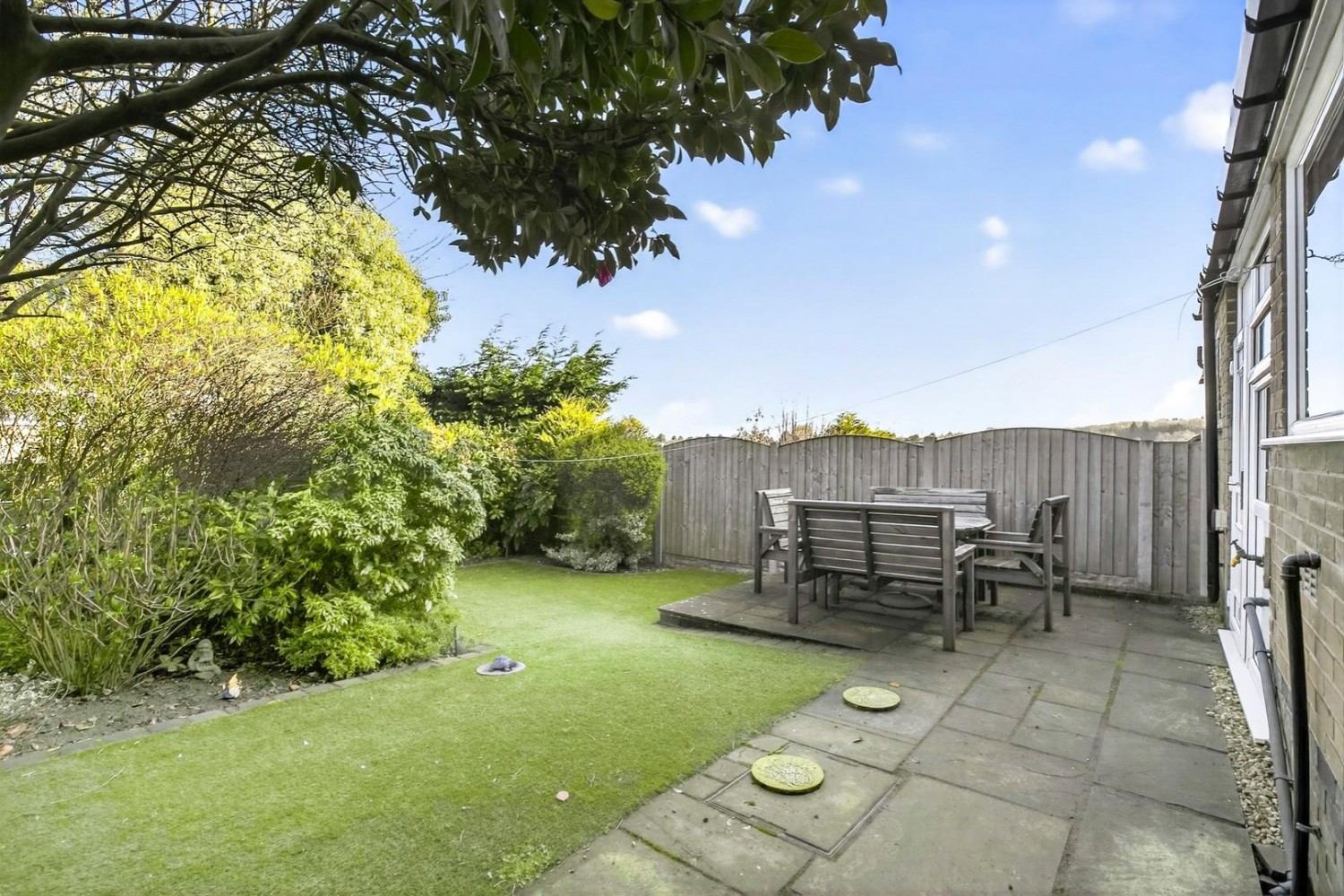 Rosamond Drive, Sheffield, S17 4LW