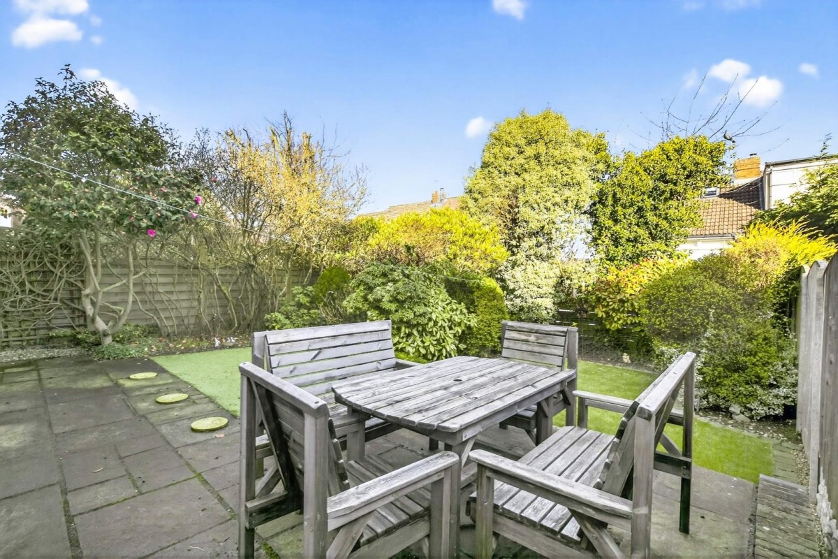 Rosamond Drive, Sheffield, S17 4LW