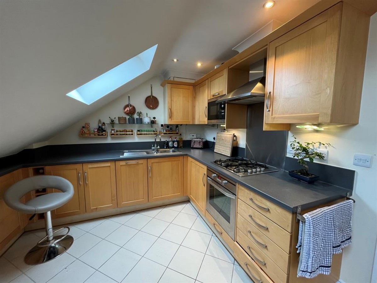 Metchley Lane, Birmingham, B17 0HT