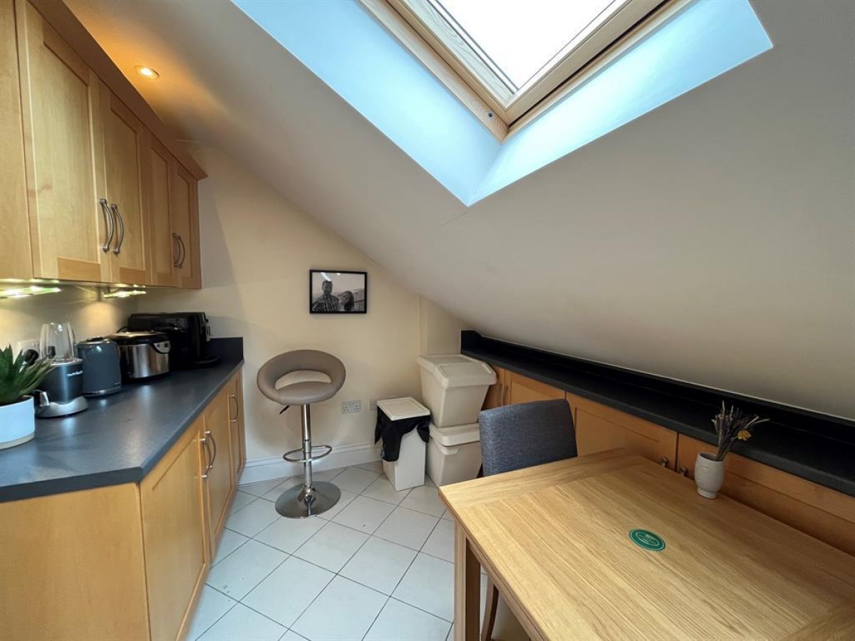 Metchley Lane, Birmingham, B17 0HT