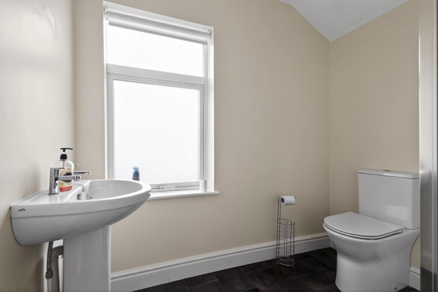 2 bedroom House for sale in The Avenue, Harrogate